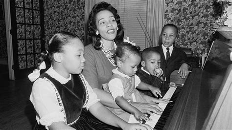 Meet Coretta Scott King, a soprano and violinist who used music in her civil... - Classic FM