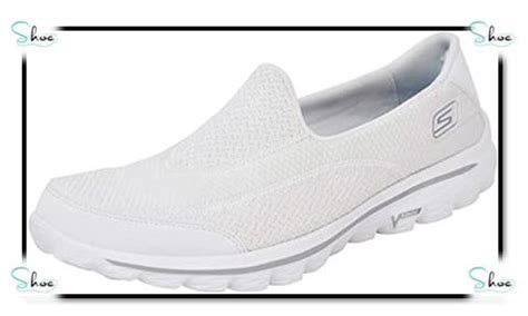 10 Best Walking Shoes for Nurses and Other Workers Who Work on Their Feet