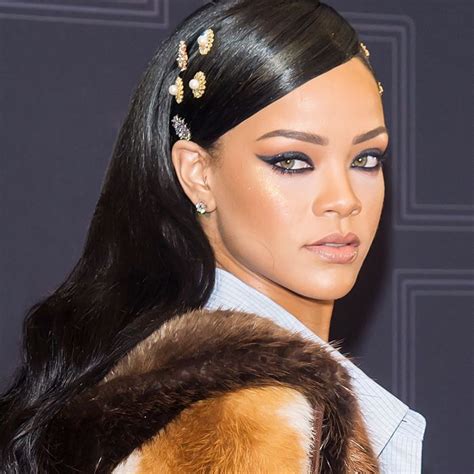 The 15 Best Rihanna Makeup Moments