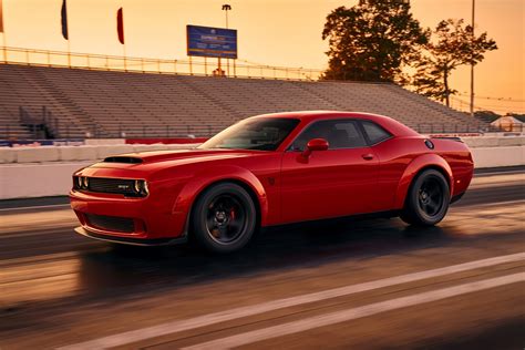 Dodge Challenger SRT Demon revealed in first image – PerformanceDrive