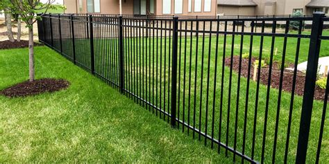 Aluminum Picket Fence - Fence Panels