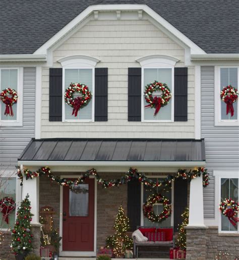 10+ Outdoor Christmas Wreaths For Windows