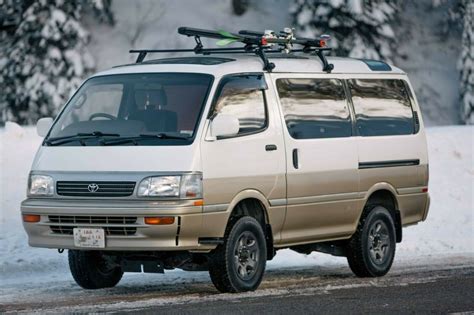 1994 Toyota Hiace 4WD Diesel for sale: photos, technical specifications, description