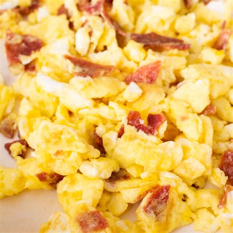 Scrambled Eggs With Bacon - Brooklyn Farm Girl