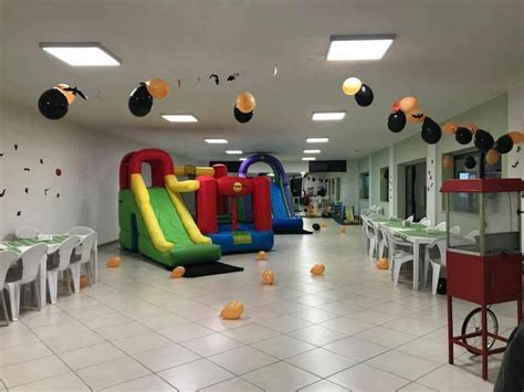 A very strange place for a birthday party : r/90s