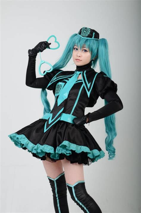 Miku Hatsune cosplay by MniamChan on DeviantArt