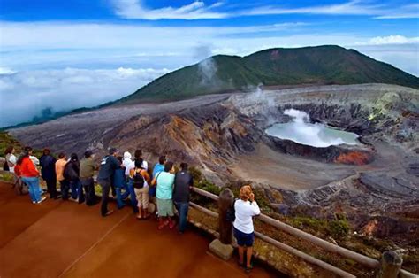 Why and How to Visit Poás Volcano National Park? ⋆ The Costa Rica News