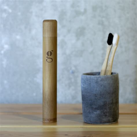 bamboo toothbrush case | grums aarhus