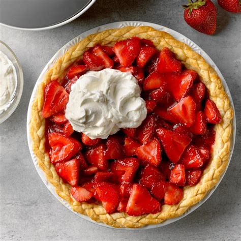 Easy Fresh Strawberry Pie Recipe: How to Make It