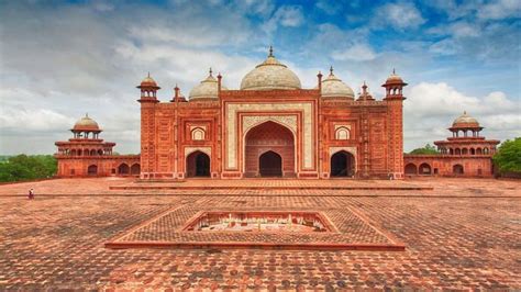 10 Monuments of India: Location, timings and entry fee | News | Zee News