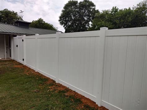 The Many Style Options with Vinyl Fencing - Central Fence Co.