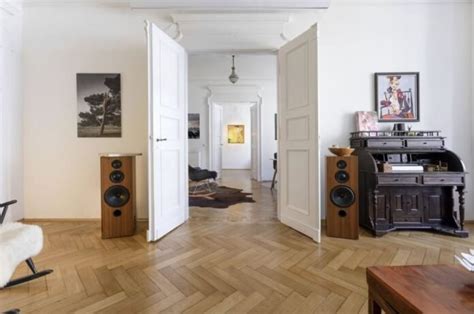 How Does a Floor-standing Speaker Work? · The Wow Decor