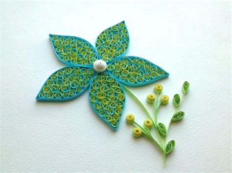 Simple Quilling Flowers