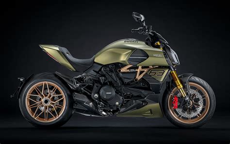 Ducati Diavel 1260 Lamborghini | GearMoose