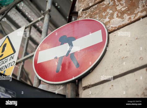 Stop sign graffiti hi-res stock photography and images - Alamy