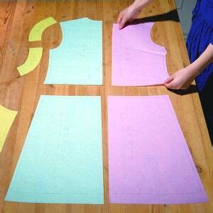 sewing pattern tracing paper by Clover - modeS4u