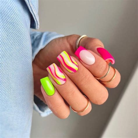 Neon Hot Pink Nails