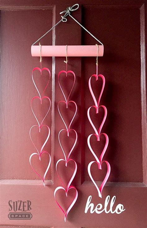 Heart Paper Chain Door Decoration - suzerspace | Paper hearts, Paper chains, Diy valentine's day ...