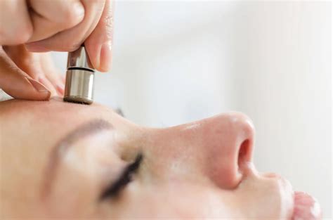 Microdermabrasion Facial Treatment | 2 sessions | IPL Lab