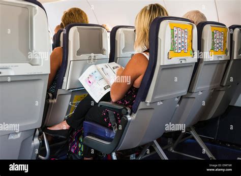 Airbus a321 interior hi-res stock photography and images - Alamy