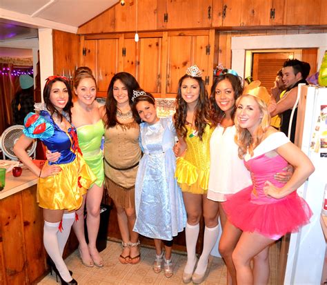 disney princess costumes! group costume idea | Princess halloween costume, Disney princess ...