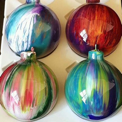 Happy Hour: A Daily Shot of Life & Love: DIY: Acrylic Glass Ornaments