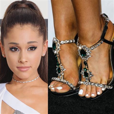 15 famous celebrities with pretty feet in Hollywood - Tuko.co.ke