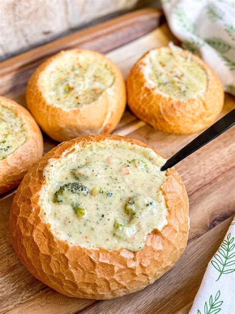 White Cheddar Broccoli Soup - Charlotte Shares