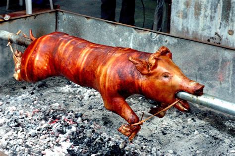 DUDE FOR FOOD: Diplahan Lechon: The Best of Mindanao Lechon, Now in Manila