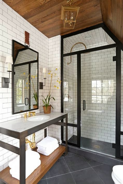 Black Frame Showers – Sophisticated With Modern Industrial Flair