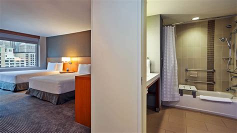 Hotels Near Millennium Park Chicago | Hyatt Place Chicago/River North