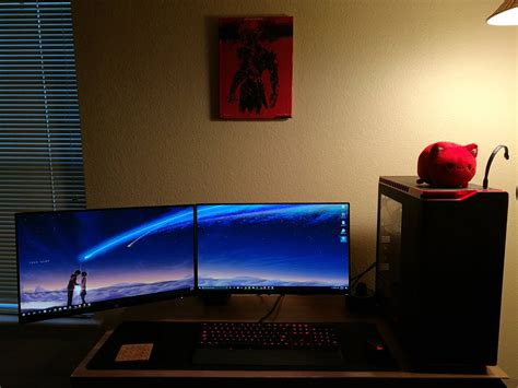 Finally got my dual monitor setup nice and clean for school and gaming! : r/battlestations