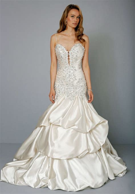 Really Expensive Long Wedding Dresses With Bling Design