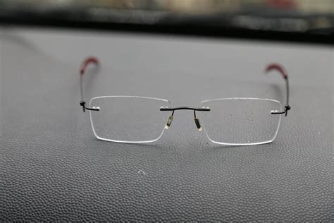 Frameless Eyeglasses: Why Consider Rimless Glasses | MyVision.org