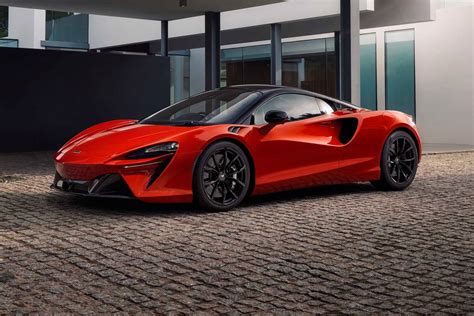 2023 McLaren Artura Prices, Reviews, and Pictures | Edmunds