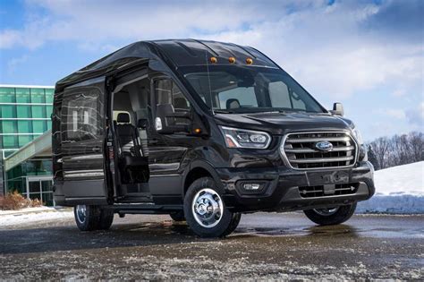 2020 Ford Transit Crew Van Pictures - 7 Photos | Edmunds