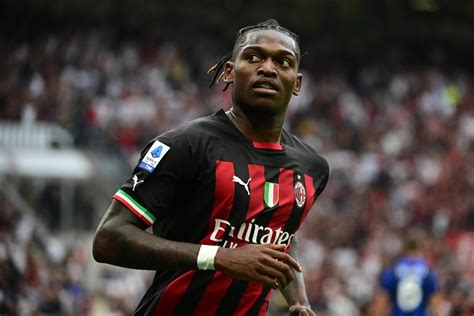 Leao to Snub Chelsea for AC Milan Stay | Al Bawaba