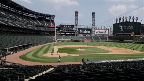 Chicago Mayor Brandon Johnson, White Sox meet, reportedly discuss building new stadium in 'The ...