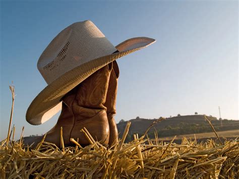 The 5 Rules of Proper Cowboy Hat Etiquette