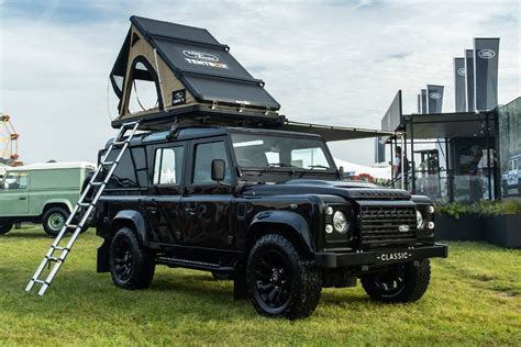 Land Rover Classic amplía el catálogo de piezas para el primer Defender