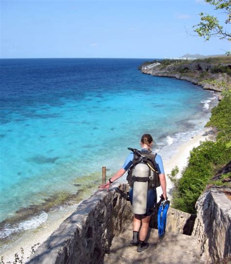 The Worlds Best Shore Diving - Bonaire National Marine Park - DeeperBlue.com