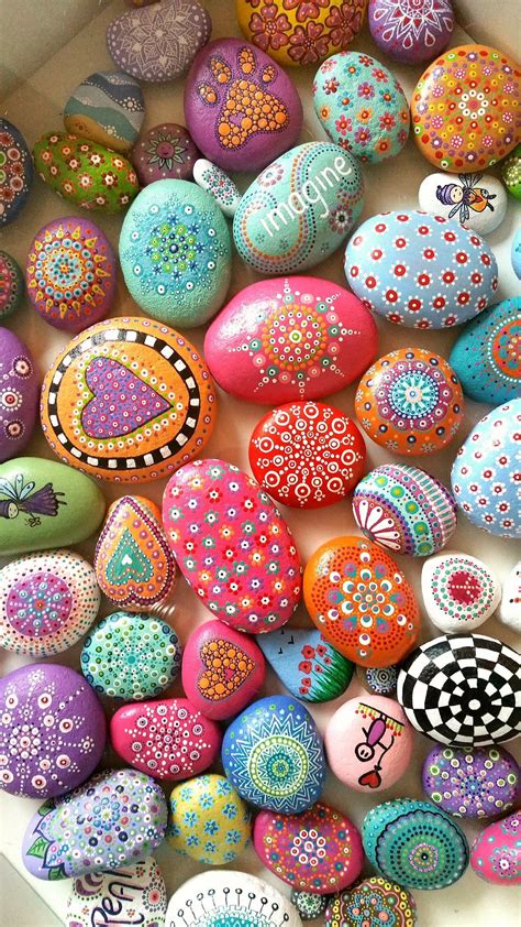 Painted stones | Rock painting designs, Painted rocks, Rock crafts