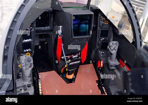 Rafale cockpit hi-res stock photography and images - Alamy