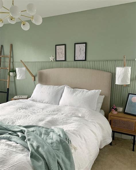 Light green bedroom colour scheme | Green bedroom colors, Sage green bedroom, Bedroom color schemes