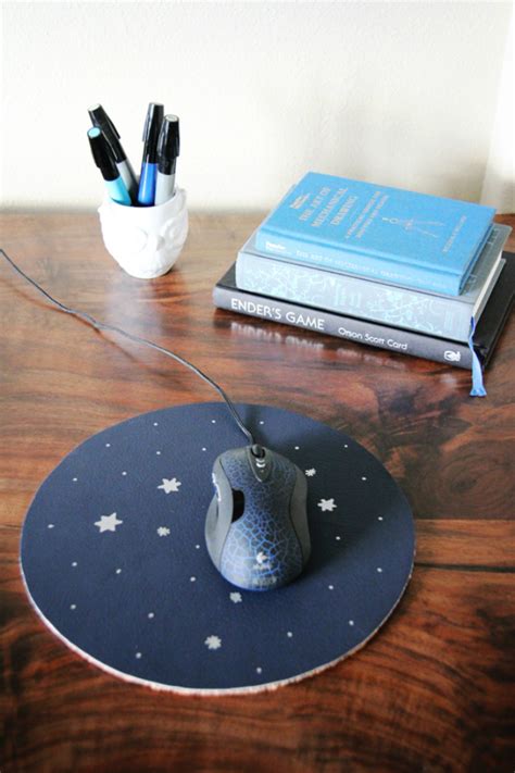 8 Ways to Craft Your Own Mousepad from Different Materials