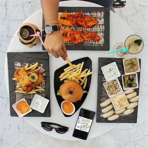 Food Flatlay handsinframe DW #DanielWellington | Food flatlay, Food photography, Food