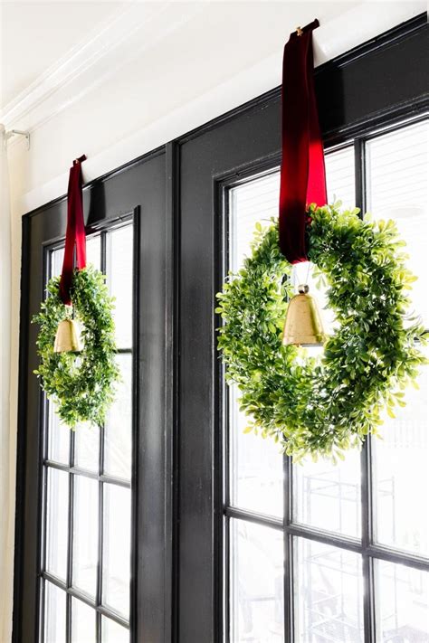 How to Hang Wreaths on Windows for Christmas - Bless'er House