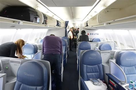 Review: Delta First Class (757-200), Seattle to New York