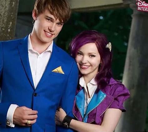 Aww love Ben and Mal together | Disney descendants, Disney decendants, Disney descendants mal