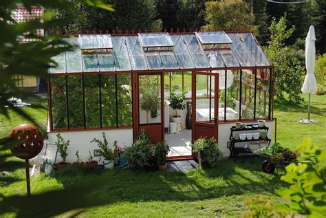 8 Types of Greenhouses to Consider - Greenhouse Info